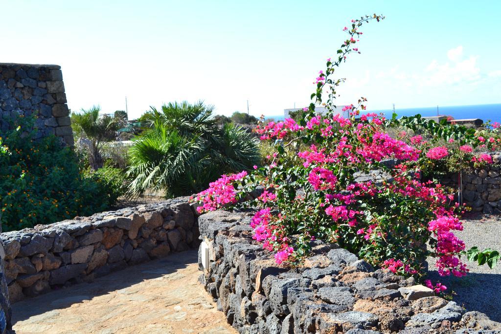 Dammusi Sotto Le Stelle Villa Pantelleria Exteriör bild